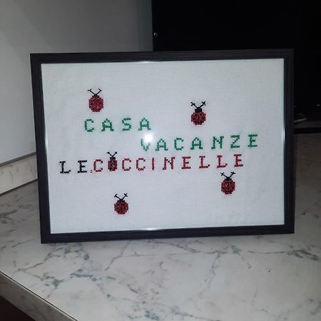 Casa Vacanze Le Coccinelle นิซซา มอนแฟร์ราโต ภายนอก รูปภาพ