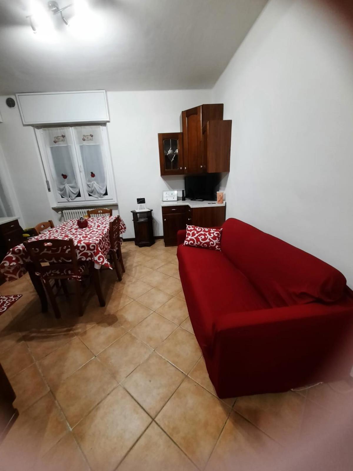 Casa Vacanze Le Coccinelle นิซซา มอนแฟร์ราโต ภายนอก รูปภาพ